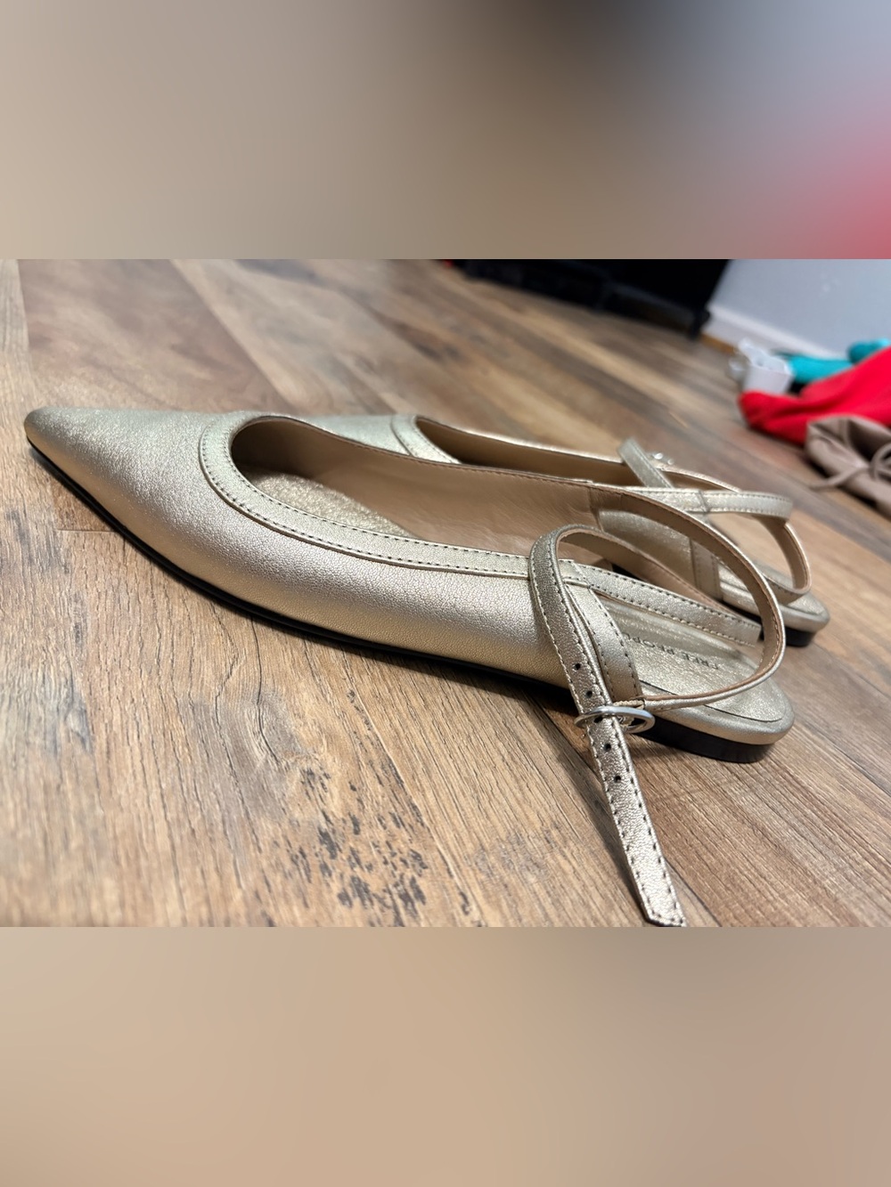 Free People metallic gold pointed toe ankle strap flats – women’s size 9 ✨ - Picture 3 of 5
